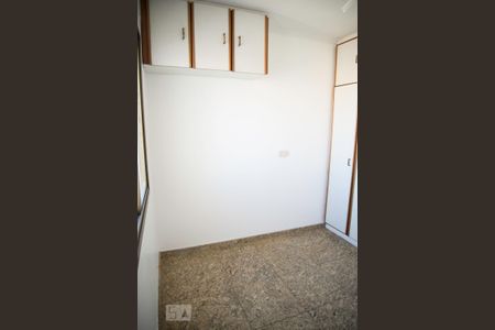Apartamento à venda com 148m², 3 quartos e 3 vagas Apartamento à venda com 148m², 3 quartos e 3 vagasQuarto de serviço
