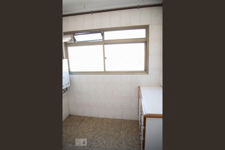 Apartamento à venda com 148m², 3 quartos e 3 vagas Apartamento à venda com 148m², 3 quartos e 3 vagasÁrea de serviço