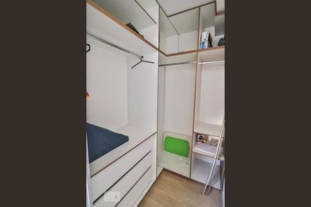 Apartamento à venda com 130m², 3 quartos e 1 vagaSegundo Andar - Closet Suíte