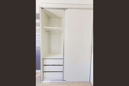 Apartamento à venda com 130m², 3 quartos e 1 vagaPrimeiro Andar - Quarto 01