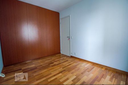 Apartamento para alugar com 103m², 3 quartos e 2 vagas Apartamento para alugar com 103m², 3 quartos e 2 vagasQuarto 2