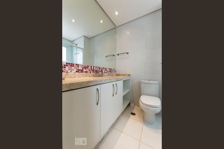 Apartamento para alugar com 177m², 4 quartos e 3 vagas Apartamento para alugar com 177m², 4 quartos e 3 vagasBanheiro da suíte