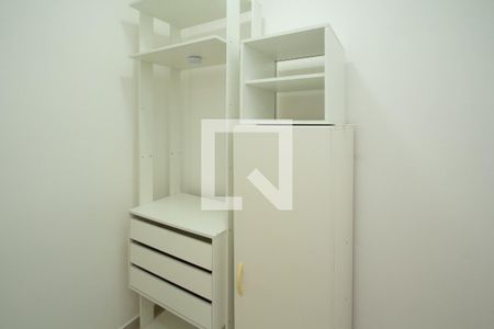 Apartamento para alugar com 70m², 2 quartos e sem vagaQuarto de Serviço