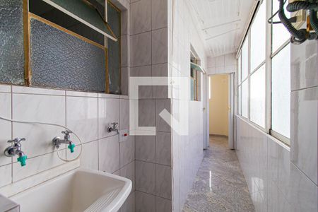 Apartamento à venda com 206m², 3 quartos e 1 vaga Apartamento à venda com 206m², 3 quartos e 1 vagaÁrea de Serviço