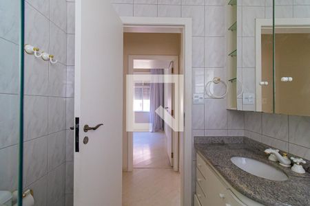 Apartamento à venda com 206m², 3 quartos e 1 vaga Apartamento à venda com 206m², 3 quartos e 1 vagaBanheiro 1