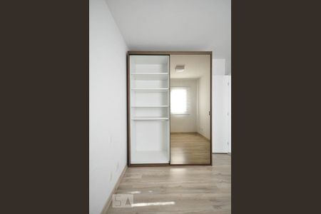 Apartamento para alugar com 59m², 2 quartos e 2 vagasArmário do quarto 2