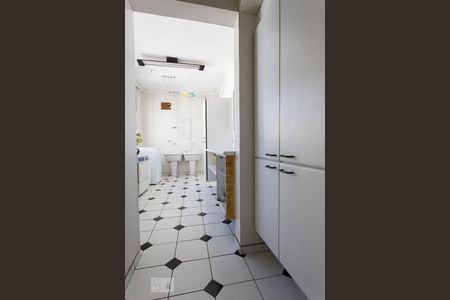 Apartamento à venda com 230m², 3 quartos e 1 vagaÁrea de serviço