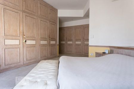 Apartamento à venda com 230m², 3 quartos e 1 vagaSuíte
