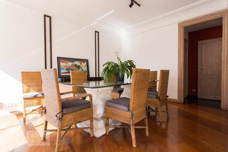 Sala de apartamento para alugar com 3 quartos, 230m² em Jardim Paulista, São Paulo