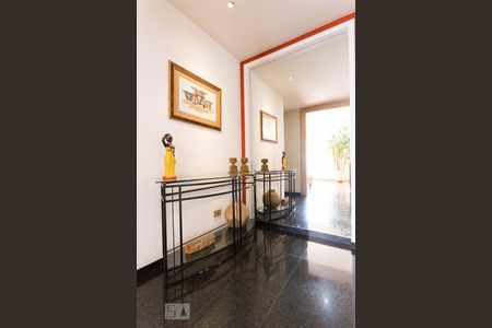 Apartamento à venda com 230m², 3 quartos e 1 vagaCorredor de entrada