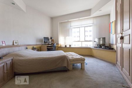 Apartamento à venda com 230m², 3 quartos e 1 vagaSuíte