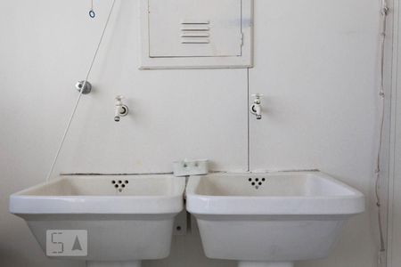 Apartamento à venda com 230m², 3 quartos e 1 vagaÁrea de serviço