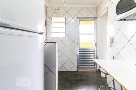 Cozinha e Área de Serviço de kitnet/studio para alugar com 1 quarto, 30m² em Jardim Taquaral, São Paulo