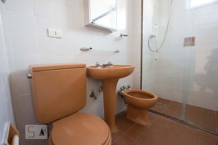 Banheiro de apartamento para alugar com 2 quartos, 70m² em Real Parque, São Paulo