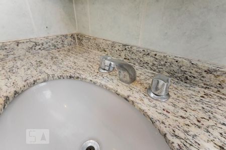 Apartamento à venda com 125m², 3 quartos e 1 vaga Apartamento à venda com 125m², 3 quartos e 1 vagaBanheiro torneira
