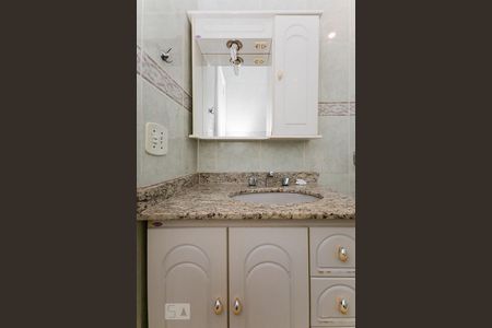 Apartamento à venda com 125m², 3 quartos e 1 vaga Apartamento à venda com 125m², 3 quartos e 1 vagaBanheiro