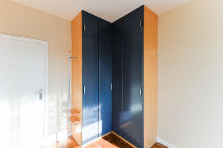 Apartamento à venda com 125m², 3 quartos e 1 vaga Apartamento à venda com 125m², 3 quartos e 1 vagaQuarto 2 armário