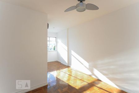 Apartamento à venda com 125m², 3 quartos e 1 vaga Apartamento à venda com 125m², 3 quartos e 1 vagaSuíte