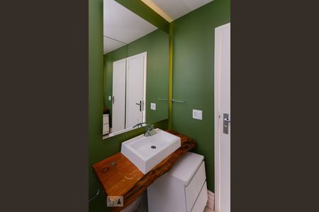 Apartamento à venda com 125m², 3 quartos e 1 vaga Apartamento à venda com 125m², 3 quartos e 1 vagaSuíte banheiro