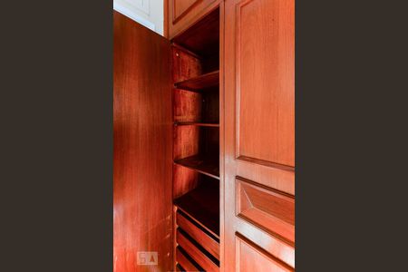 Apartamento à venda com 125m², 3 quartos e 1 vaga Apartamento à venda com 125m², 3 quartos e 1 vagaQuarto 1 armário