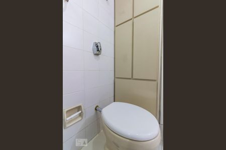 Banheiro de apartamento para alugar com 3 quartos, 80m² em Campo Belo, São Paulo