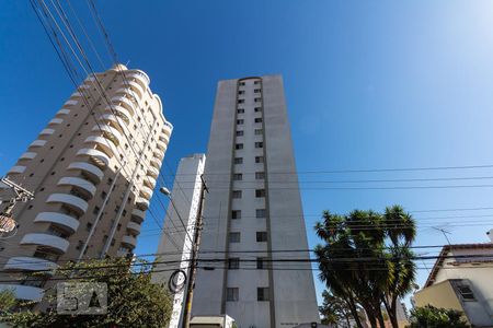 Apartamento para alugar com 80m², 3 quartos e 1 vaga Apartamento para alugar com 80m², 3 quartos e 1 vagaFachada - Condomínio