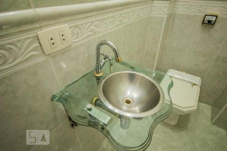 Apartamento para alugar com 95m², 2 quartos e 1 vagaLavabo