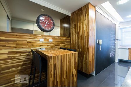 Apartamento à venda com 95m², 2 quartos e 2 vagas Apartamento à venda com 95m², 2 quartos e 2 vagasCozinha