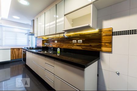 Apartamento à venda com 95m², 2 quartos e 2 vagas Apartamento à venda com 95m², 2 quartos e 2 vagasCozinha