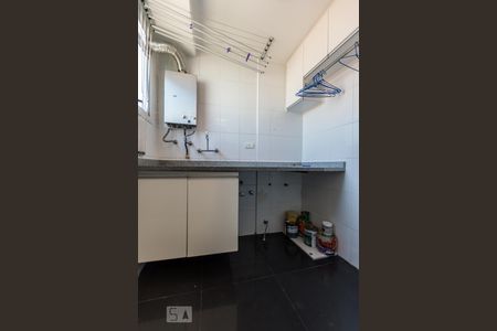 Apartamento à venda com 95m², 2 quartos e 2 vagas Apartamento à venda com 95m², 2 quartos e 2 vagasÁrea de serviço