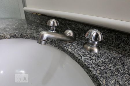 Apartamento à venda com 75m², 2 quartos e 1 vagaBanheiro