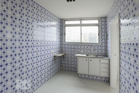 Apartamento à venda com 75m², 2 quartos e 1 vagaCozinha