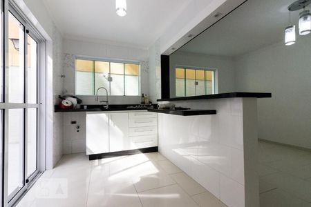 Casa à venda com 200m², 4 quartos e 3 vagasCozinha