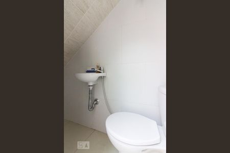 Casa à venda com 200m², 4 quartos e 3 vagasBanheiro de Servico