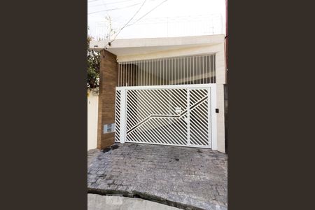 Casa à venda com 200m², 4 quartos e 3 vagasFachada