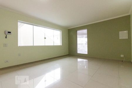 Sala de casa à venda com 4 quartos, 200m² em Vila Aurora (zona Norte), São Paulo