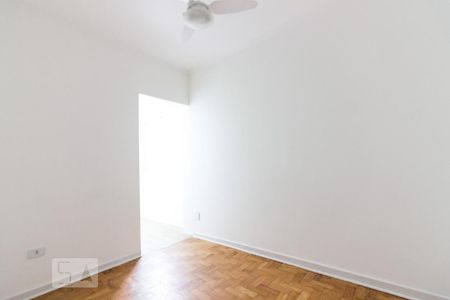 Casa à venda com 200m², 4 quartos e 3 vagasSuite