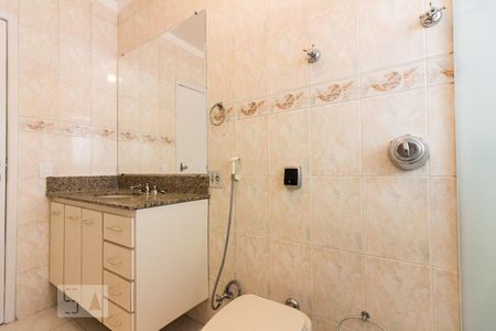 Banheiro de casa à venda com 4 quartos, 200m² em Vila Aurora (zona Norte), São Paulo