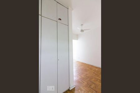 Casa à venda com 200m², 4 quartos e 3 vagasSuite