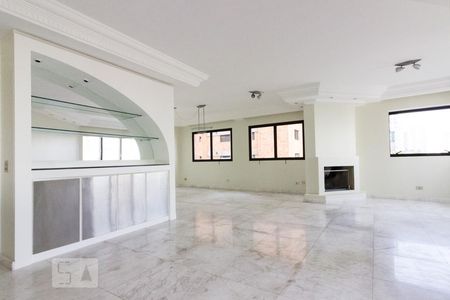 Apartamento para alugar com 208m², 4 quartos e 3 vagasSala