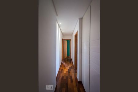 Corredor de apartamento à venda com 3 quartos, 129m² em Santa Paula, São Caetano do Sul
