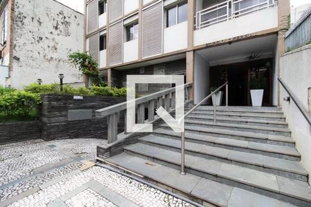 Apartamento à venda com 115m², 3 quartos e 2 vagas Apartamento à venda com 115m², 3 quartos e 2 vagasEntrada