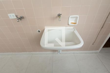 Apartamento à venda com 115m², 3 quartos e 2 vagas Apartamento à venda com 115m², 3 quartos e 2 vagasÁrea de Serviço