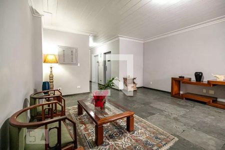 Apartamento à venda com 115m², 3 quartos e 2 vagas Apartamento à venda com 115m², 3 quartos e 2 vagasHall social