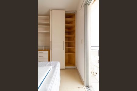 Apartamento à venda com 57m², 1 quarto e 1 vagaArmários do quarto 