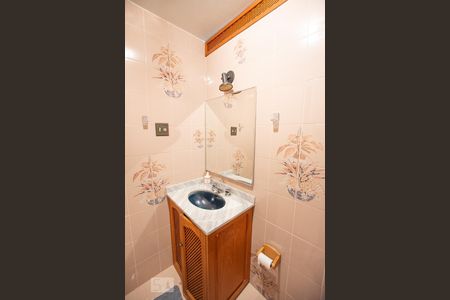 Apartamento à venda com 137m², 3 quartos e 1 vagaBanheiro Social