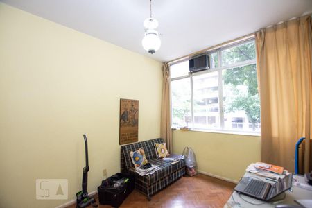 Apartamento à venda com 137m², 3 quartos e 1 vagaQuarto