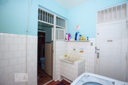 Apartamento à venda com 137m², 3 quartos e 1 vagaÁrea de Serviço