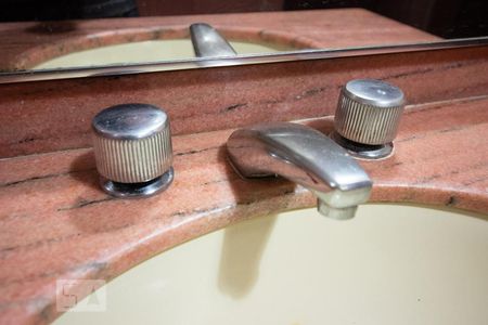 Apartamento à venda com 137m², 3 quartos e 1 vagaDetalhe banheiro