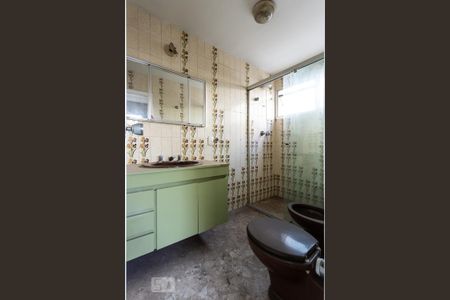 Apartamento para alugar com 85m², 2 quartos e 1 vaga Apartamento para alugar com 85m², 2 quartos e 1 vagaBanheiro da suíte